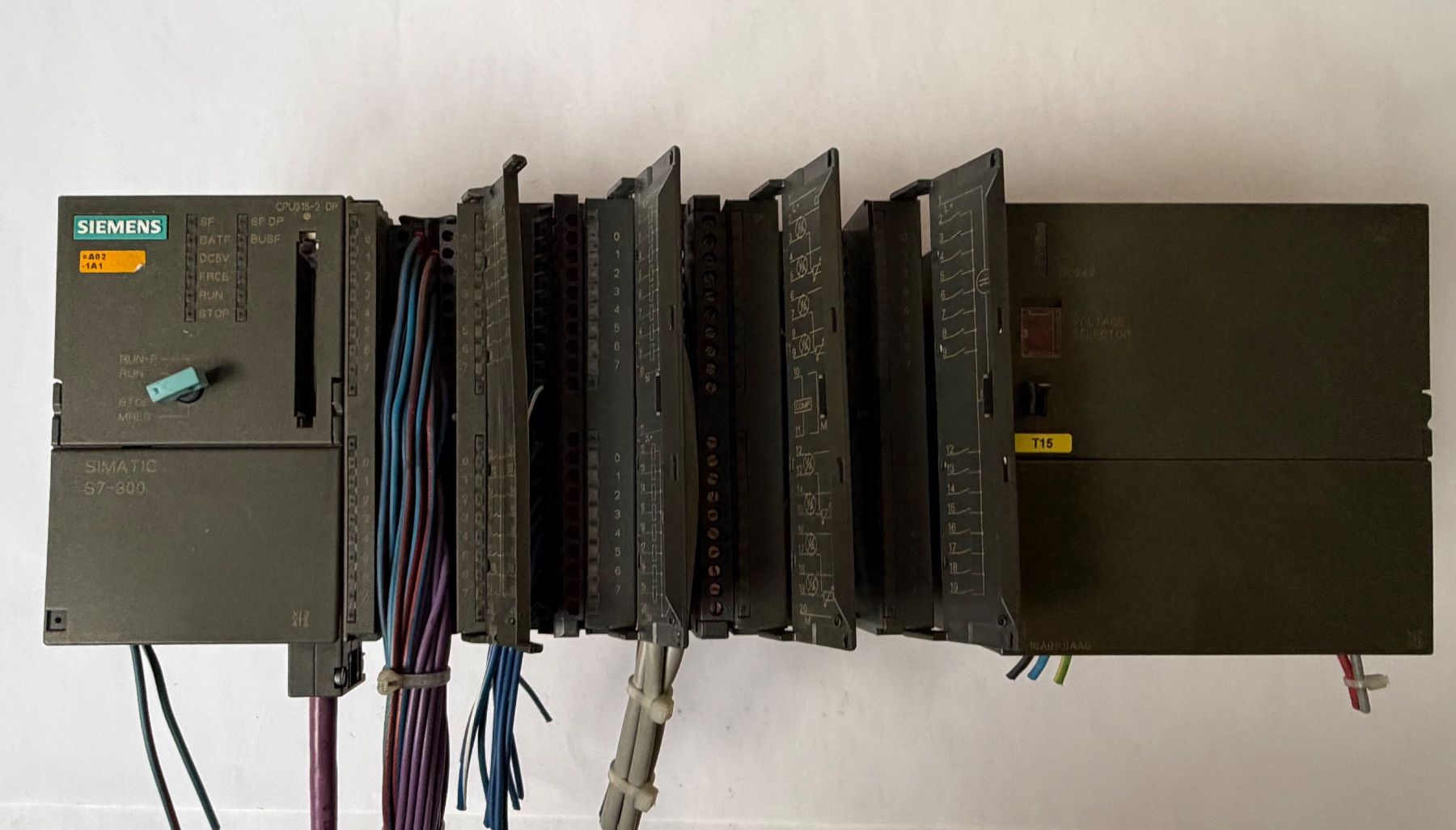 Siemens Componenti elettronici: Siemens Simatic S7-300 CPU315-2 DP, Module, gebraucht! – Usato da Dintikon venduto da Baddaru 5