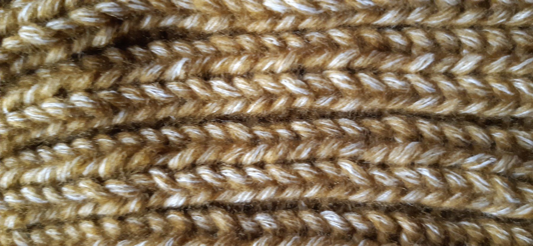Hüte, Mützen & Caps: Handgestrickte Mütze "Strohfeuer" – Neu und originalverpackt aus Doppleschwand von FraeuleinKarotte 1