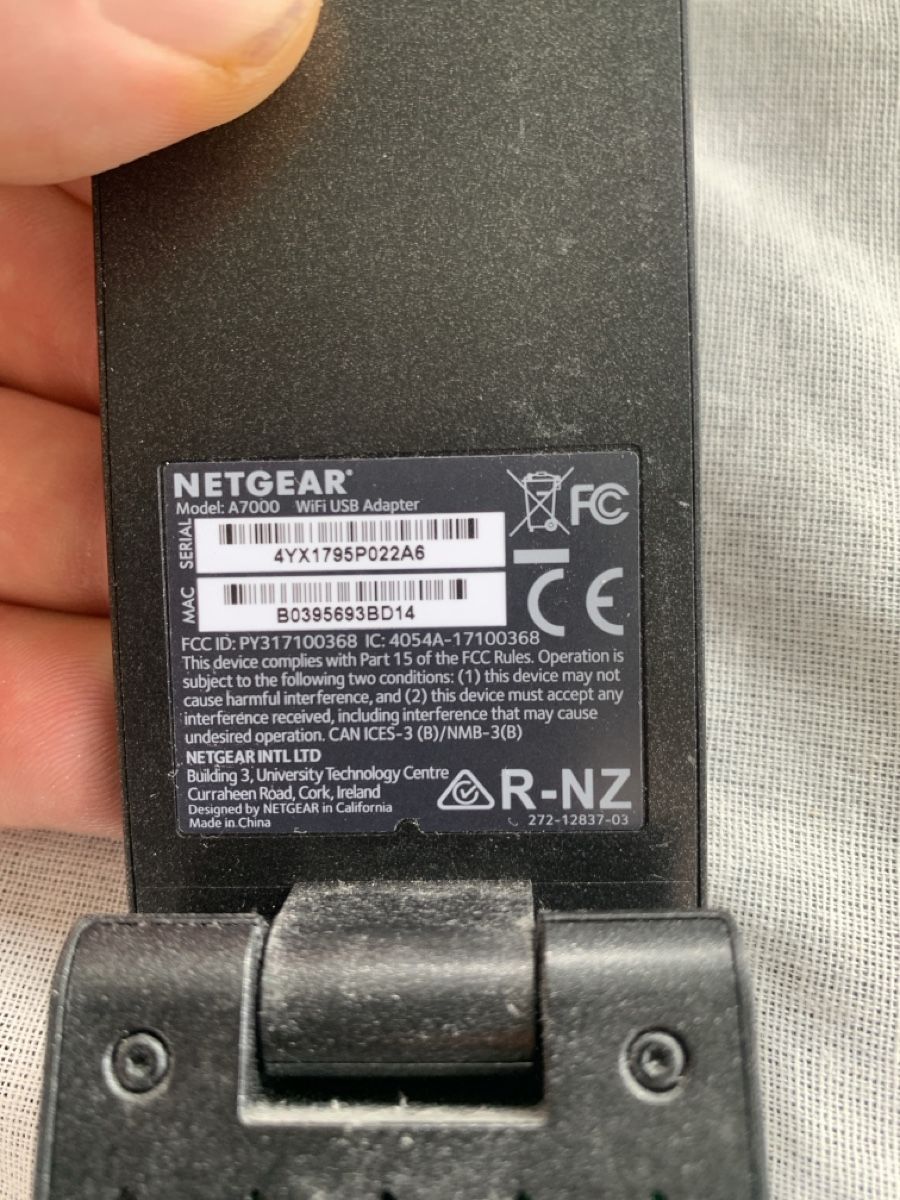 Unità & Adattatore: Netgear A7000 WiFi USB adapter – Usato da Zürich venduto da Gani 1