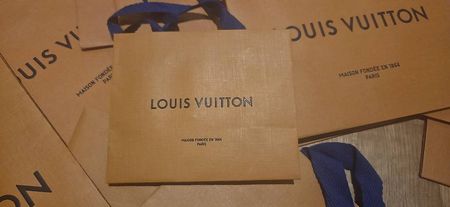 Komplett neu! 12 Louis Vuitton  Taschen