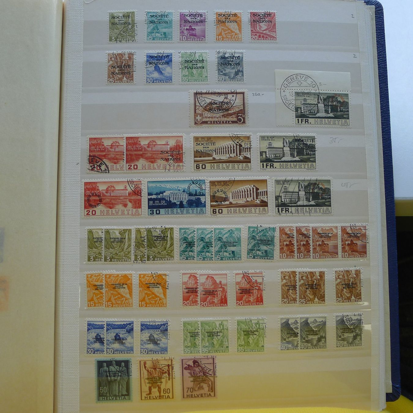 Tutti i francobolli: 1918-1965, Starke Sammlung Dienstmarken, Kat: 5000.-+ – Usato da Sursee venduto da Luzernerraute 6