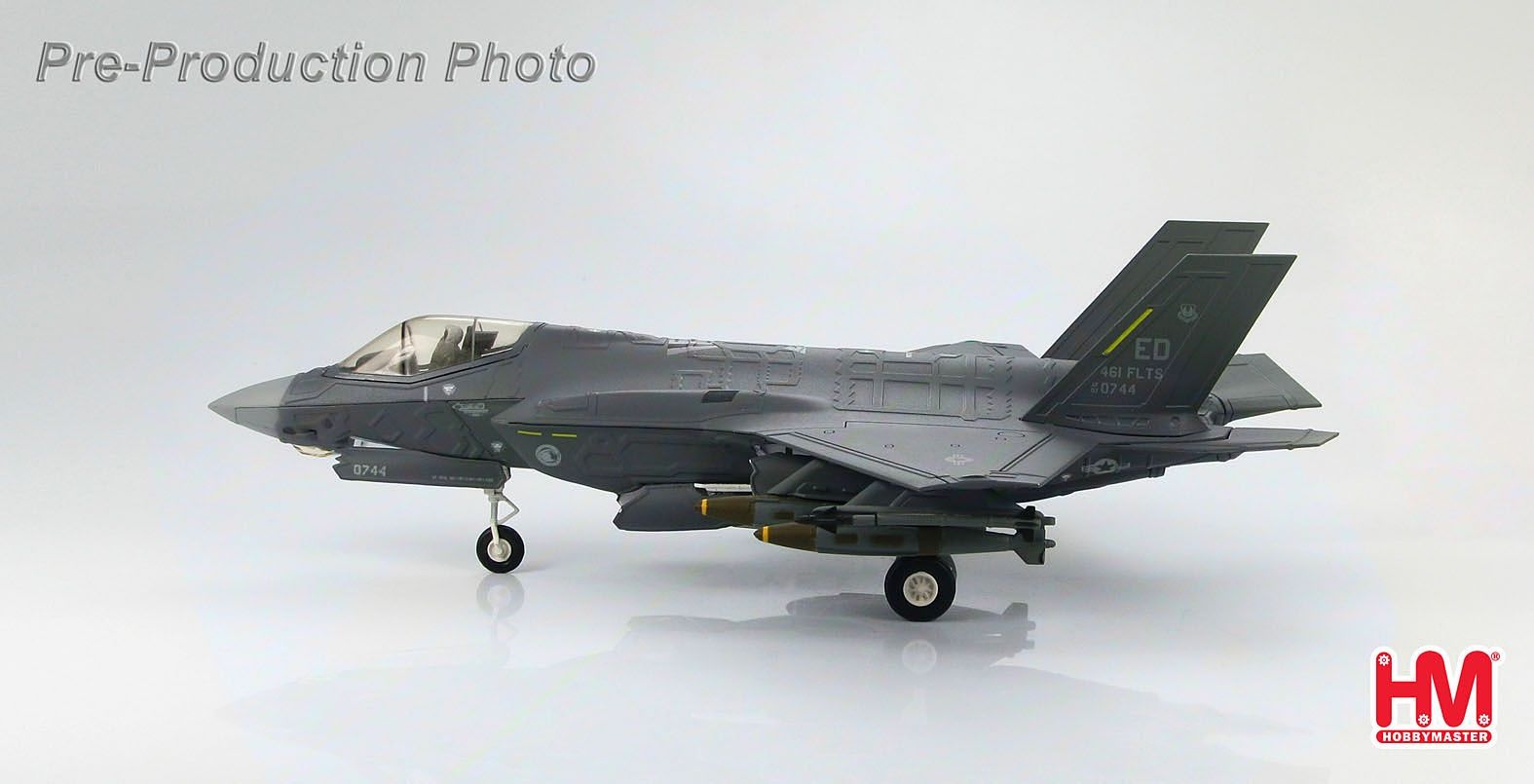 Lockheed Kit di modellismo & Modellini statici: LOCKHEED F-35A, +GRATIS KALENDER & STICKER, HobbyMaster 1:72 – Nuovo e nell'imballaggio originale da Zürich venduto da PLANEMODEL-HEAVEN 4