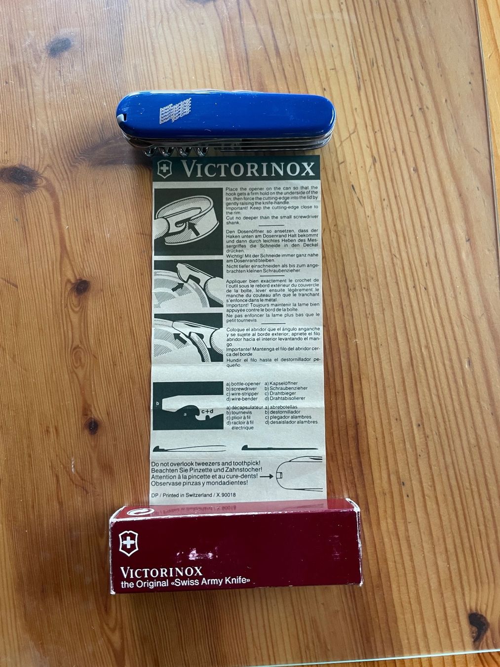 Victorinox Coltelli tascabile: Couteau Victorinox – Nuovo e nell'imballaggio originale da Le Châble VS venduto da Dudu57 2