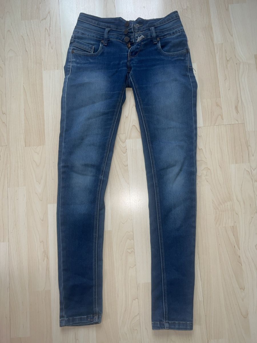 Jeans: Toxik3 Jeans Damen Gr. 36 – Usato da Grenchen venduto da NorHas