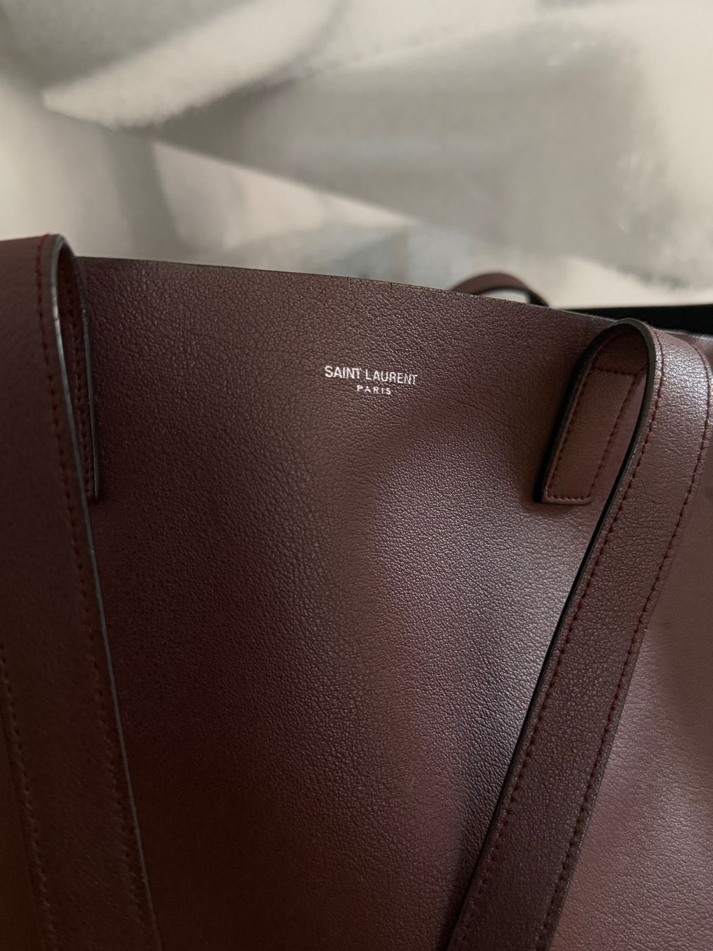 Saint Laurent Sacs: Saint Laurent Leder Tote Bag – D'occasion à Zürich par by.mr.evans 1