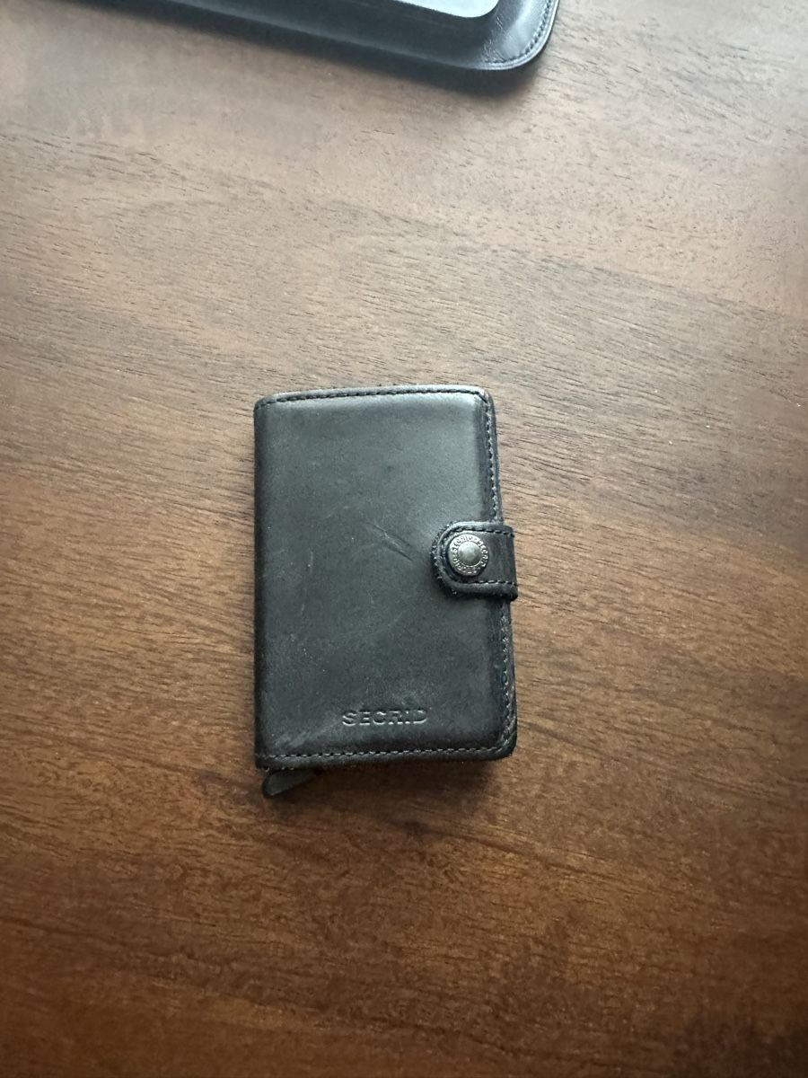 Secrid Brieftaschen: Secrid Wallet – Gebraucht aus Gommiswald von RafG