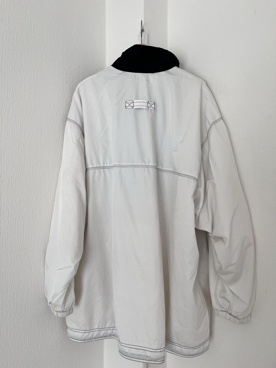 Nike Giacche: Vintage Nike Jacket White Size XL with stains – Usato da Lausanne venduto da Danash 8