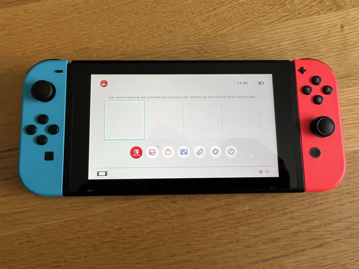 Nintendo Console: Nintendo Switch inkl. Netzteil und Etui – Usato da Basel venduto da Xela86 4