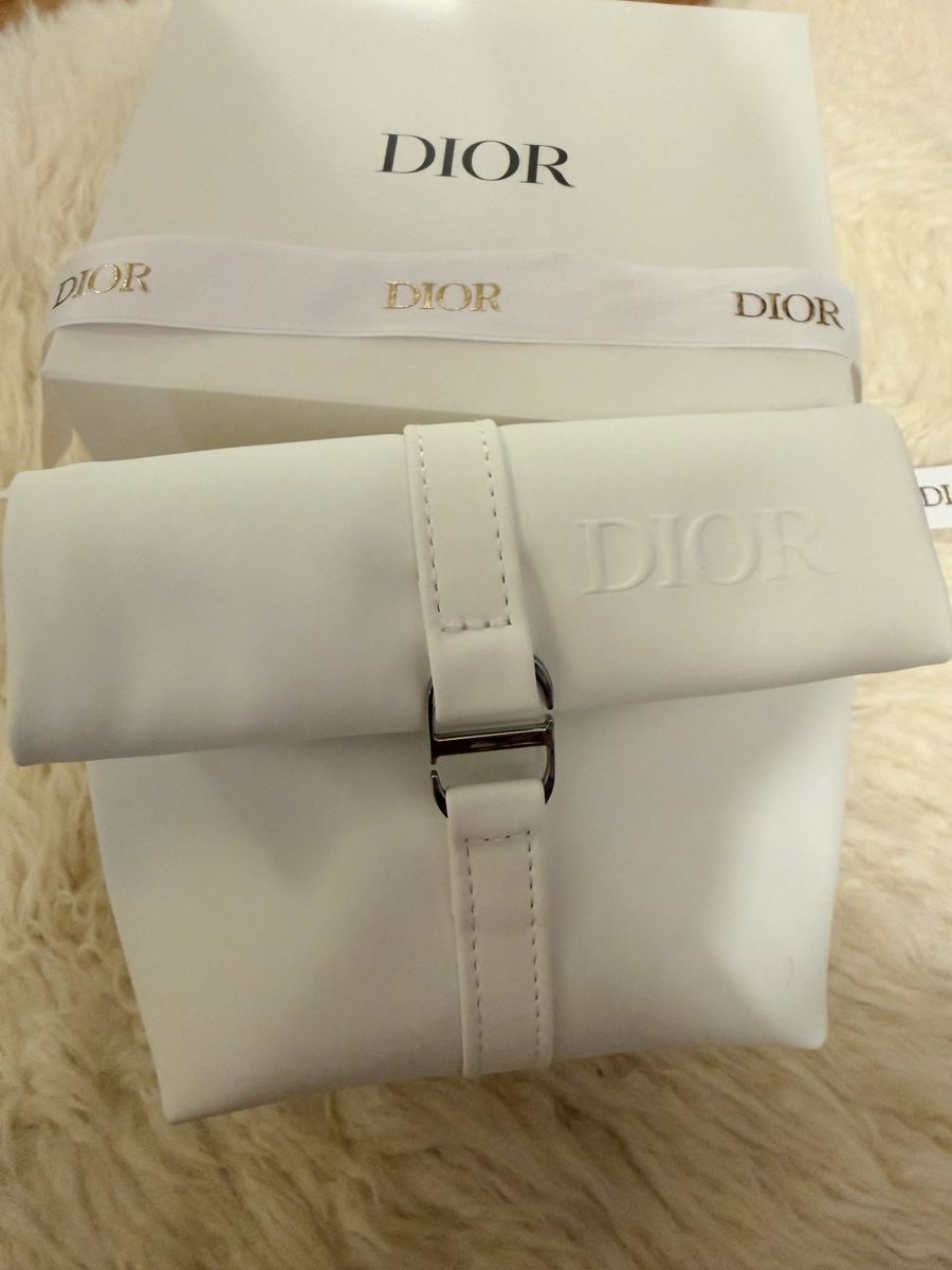 Dior Custodie per cosmetici: Petite pochette Dior – Nuovo e nell'imballaggio originale da Lausanne venduto da Meganelausanne 1