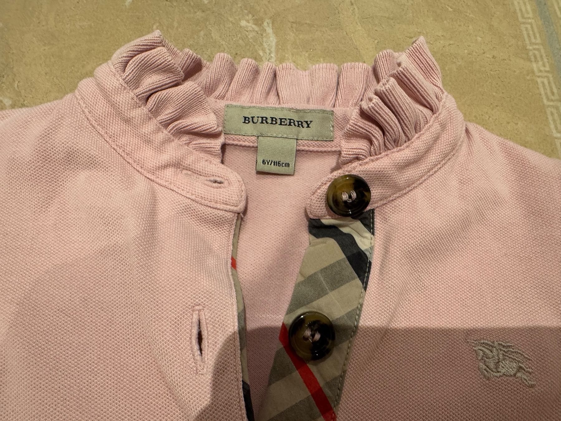 Burberry Camicette, T-shirt & Top: Burberry NWT Shirt, 6J 116 – Nuovo (secondo la descrizione) da Klingnau venduto da Markus14 4