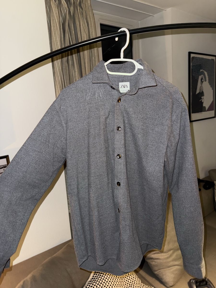 Zara Chemises: Zara Grey Button-down / Overshirt – Neuf (Voir description) à Zürich par sunnykickz