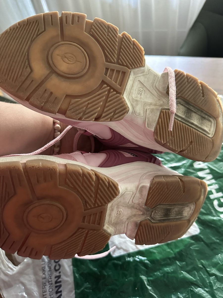 Stradivarius Chaussures femmes: Stradivarius Schuhe, Gr.38, rosa – D'occasion à Neuenhof par prada010 3
