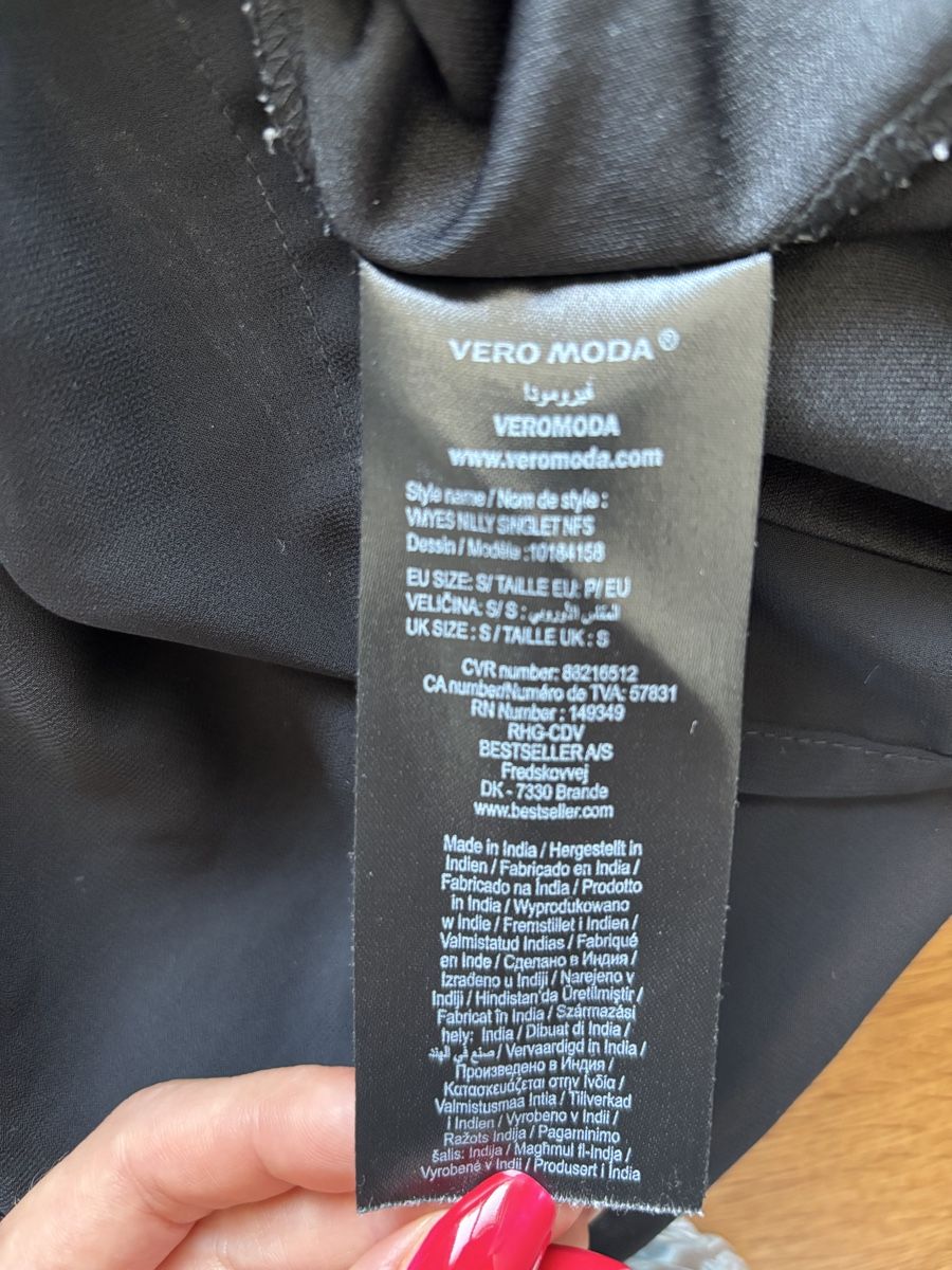Vero Moda Top: Vero Moda Top Nero Taglia S – Usato da Lugano venduto da can_xdd8 4