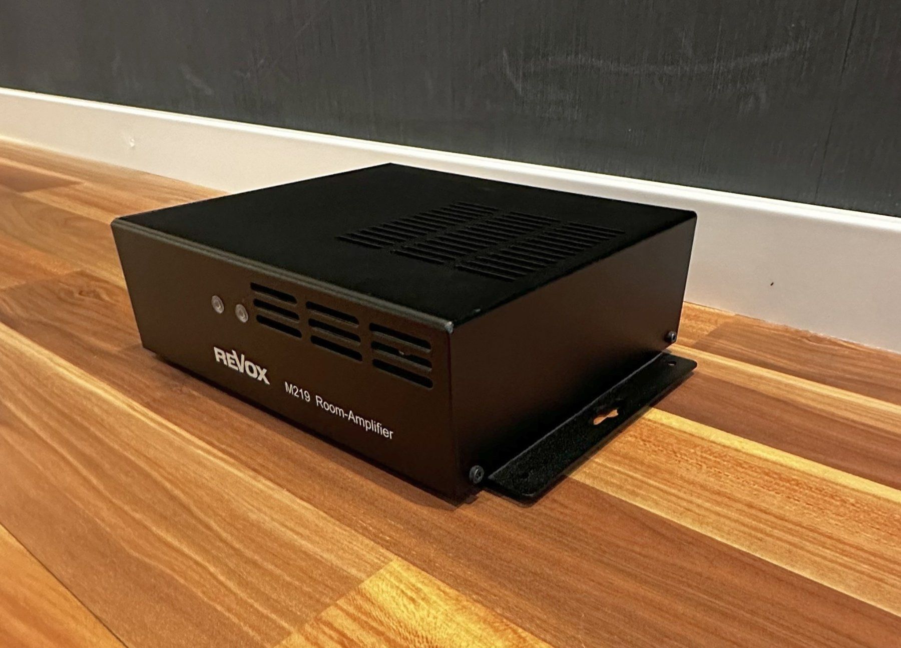 Revox Amplificatori: Revox M219 Room Amplifier – Usato da Schönenberg ZH venduto da Satspezie 2