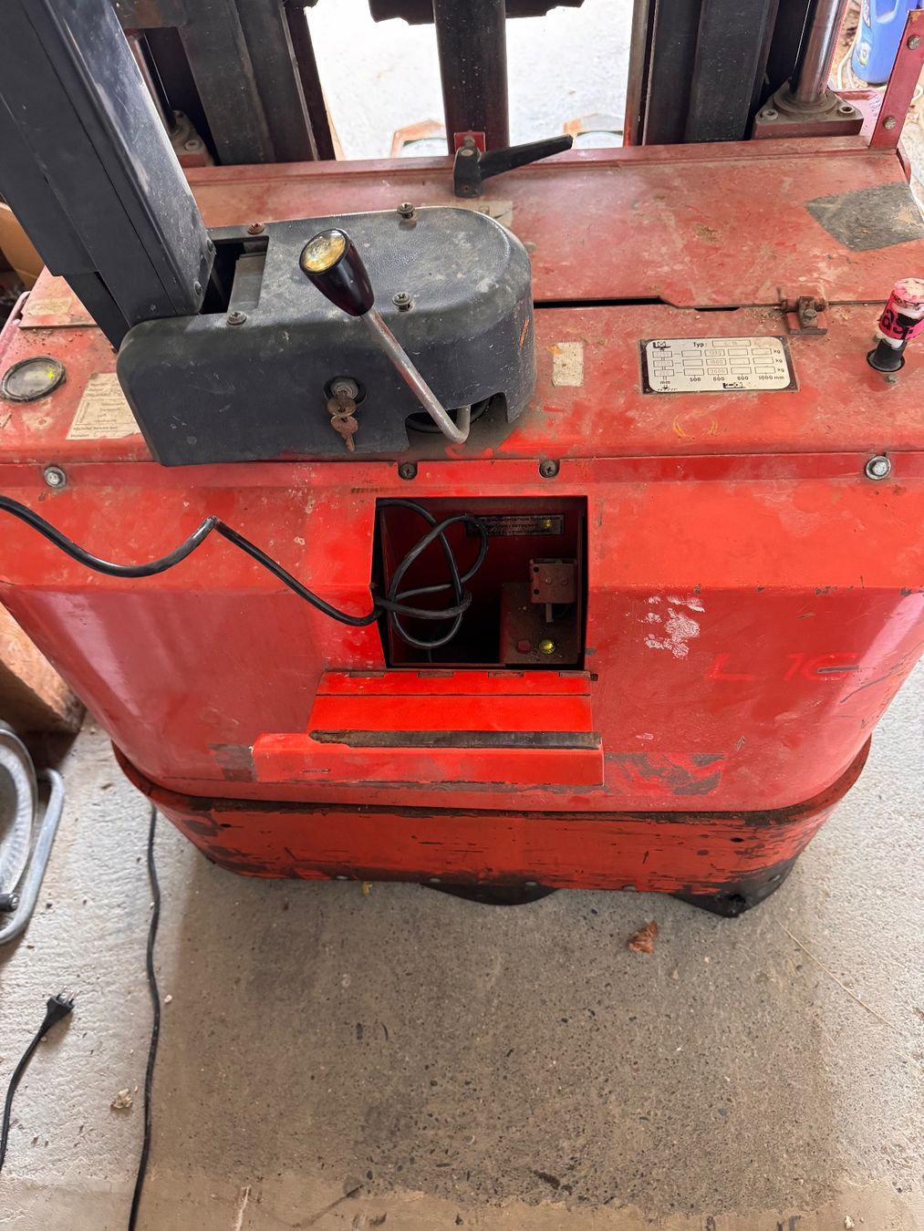 Linde Carrelli elevatori e a forche: Linde Ameise Hochhubwagen – Usato da Seon venduto da claudio.n 3