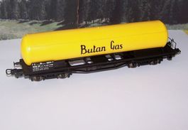 Lima H0 2904: Butan Gas Kesselwagen der FS, Metallräder DC