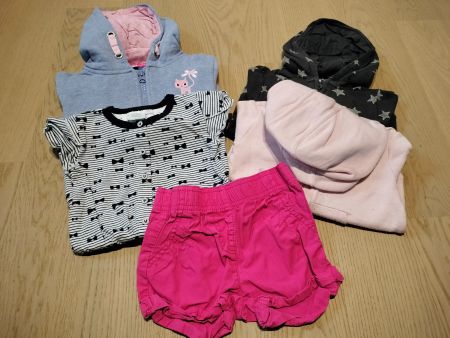36-teiliges Kleiderpaket Mädchen Grösse 80 und 86