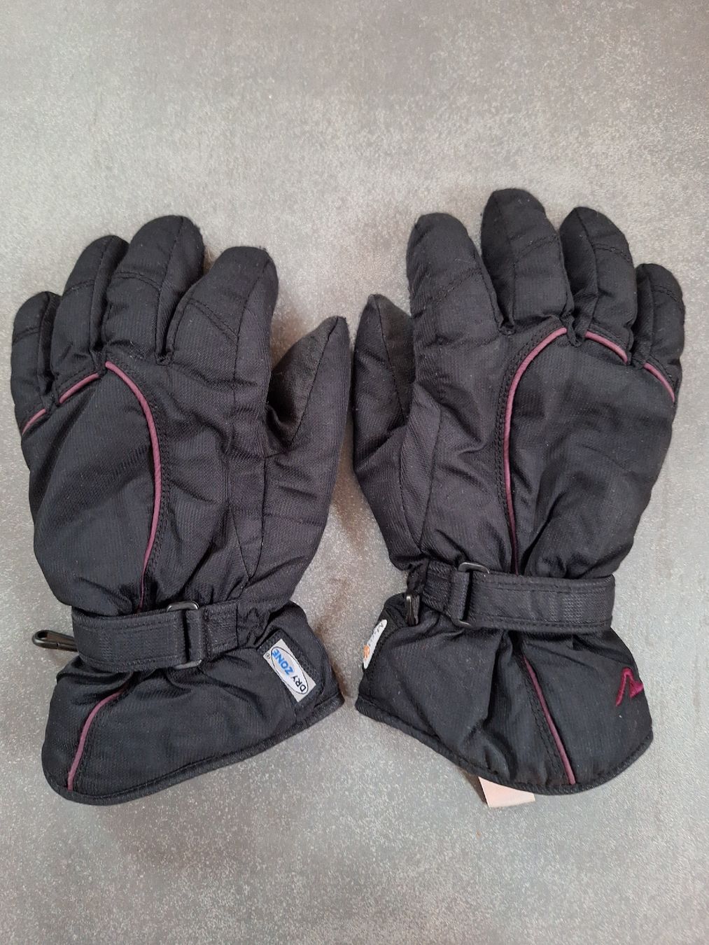 Gants: Skihandschuhe, Grösse 158/164 – D'occasion à St.Gallen par dajo0809