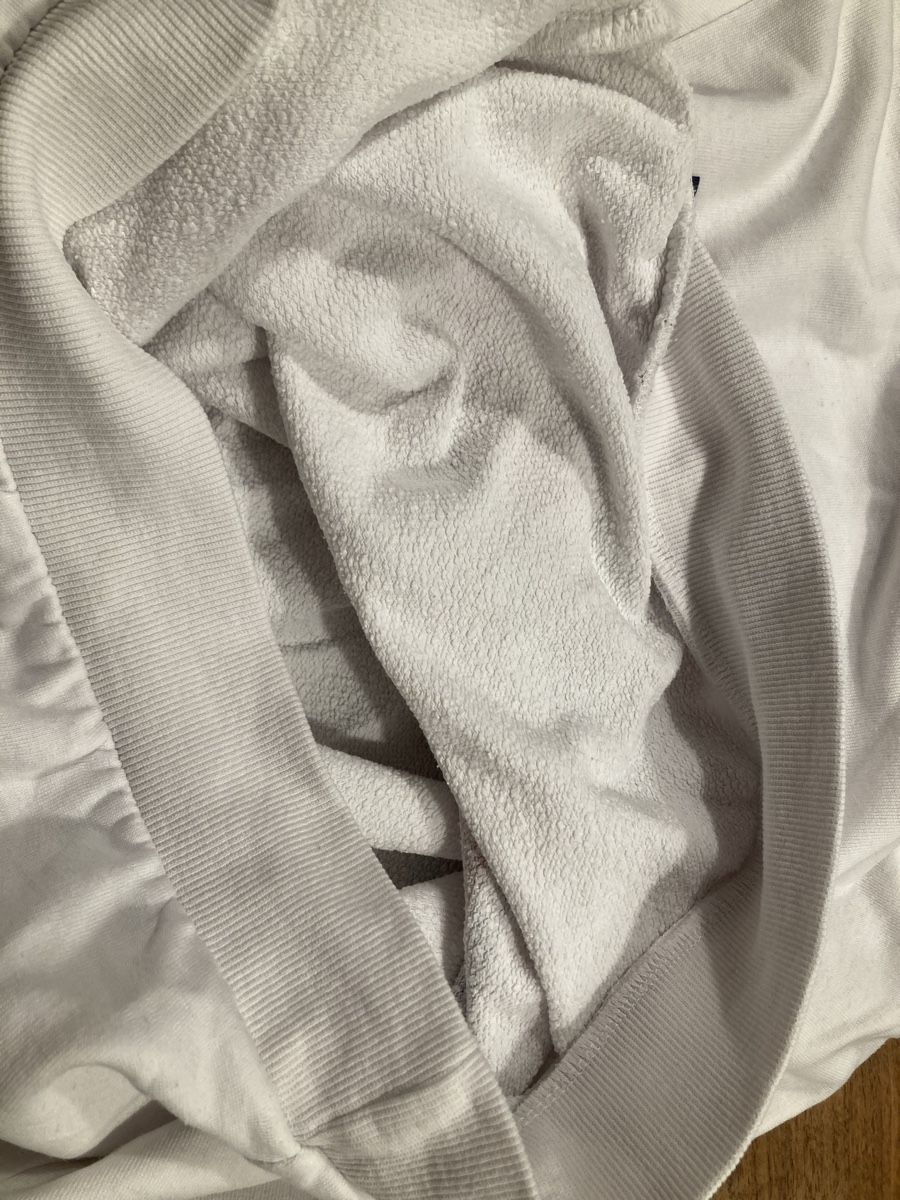 H&M Maglioni & Felpe: Weisser Kapuzen Pulli – Usato da Kesswil venduto da Branca-01 4