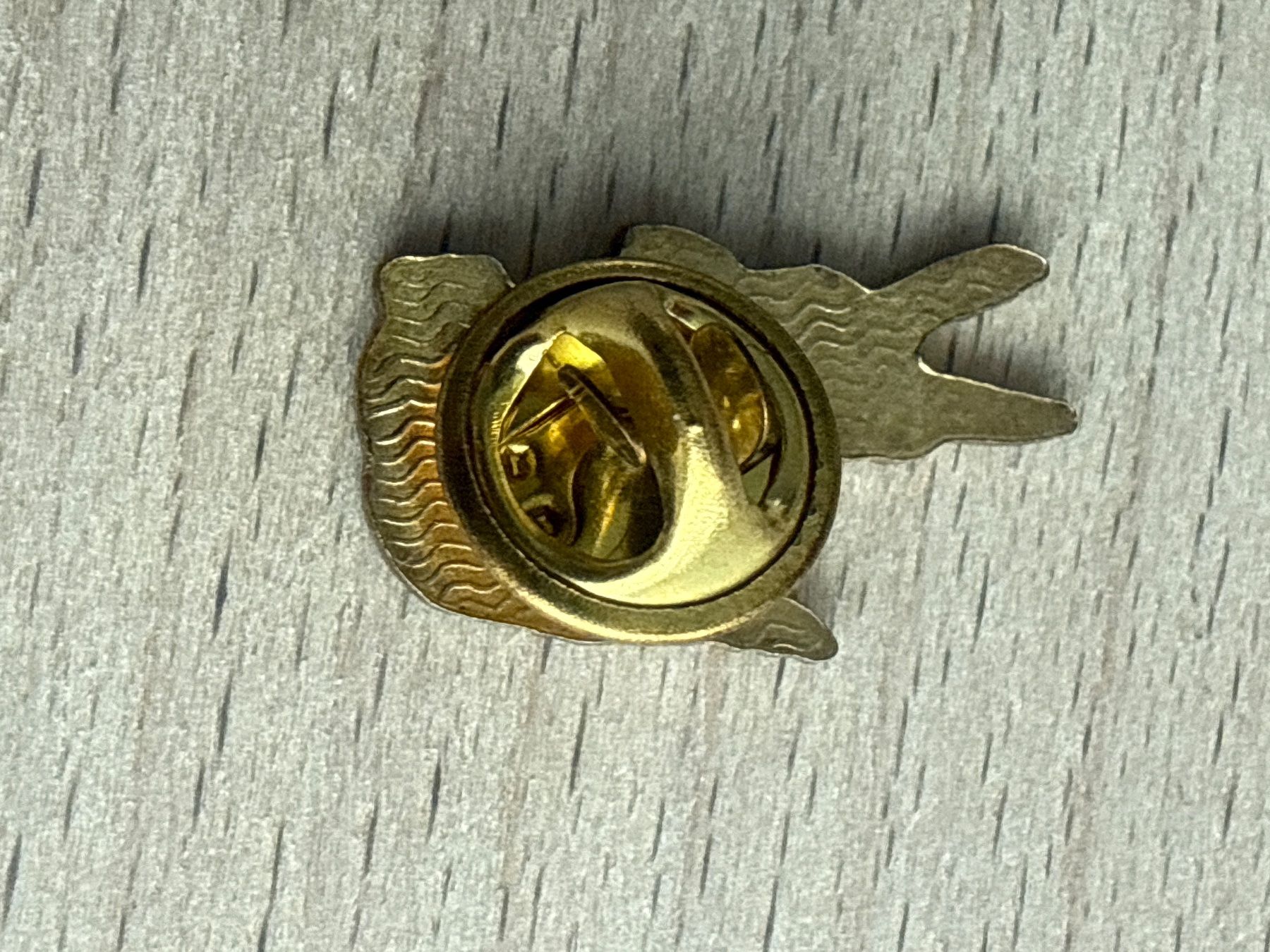Placchette & Badge: Pin Krokodil – Usato da Glattbrugg venduto da Schweigmatt 1