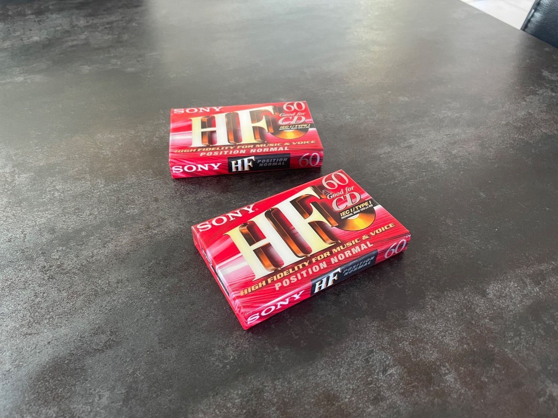 Musicassette: 2 Cassettes Audio Sony HF 60 – Nuovo e nell'imballaggio originale da Vallamand venduto da Bricbracbroc82
