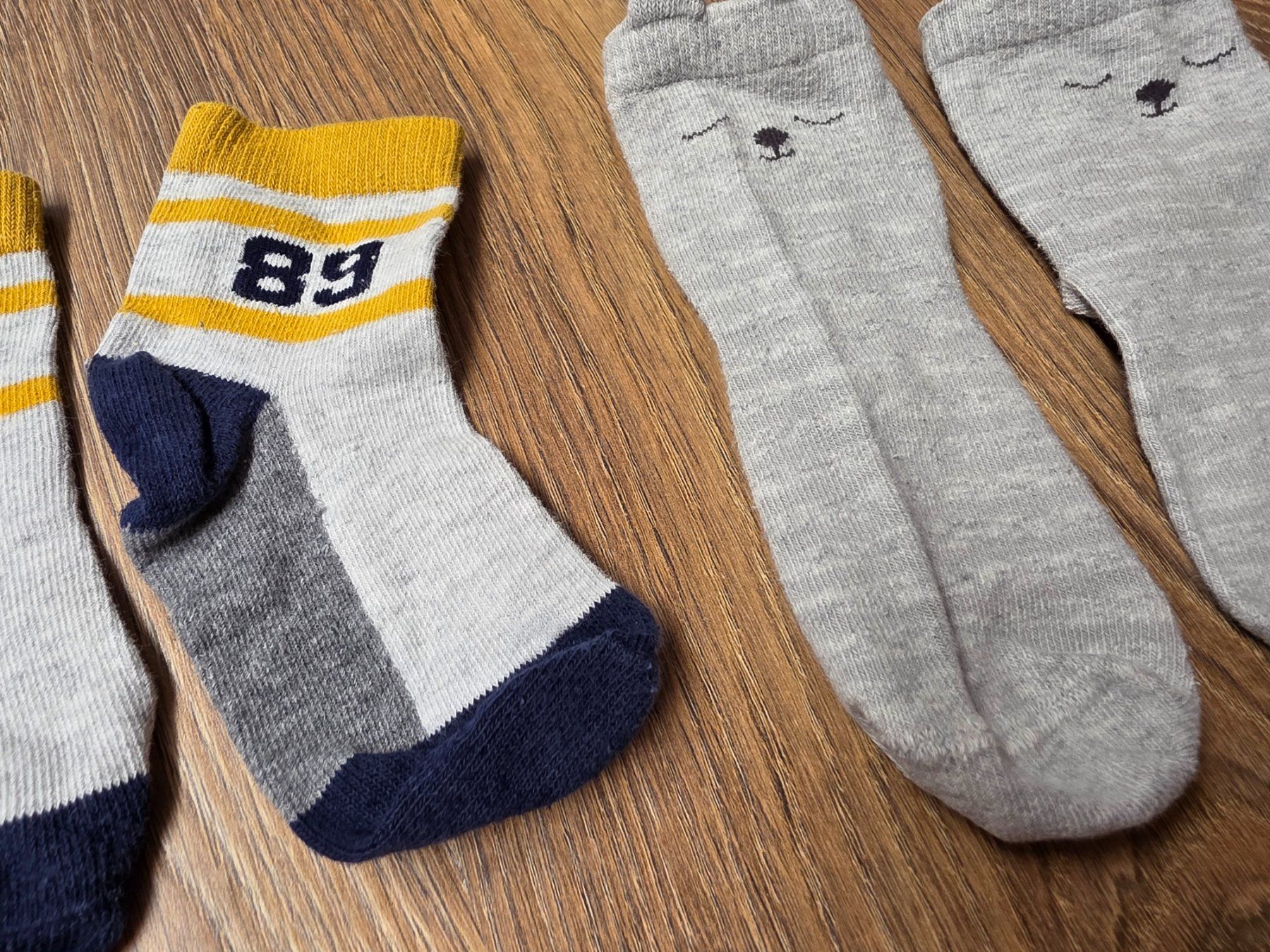 Calze per bambini: Socken Gr. 22/24 (2 Paar) – Usato da Nebikon venduto da Japostyle 1