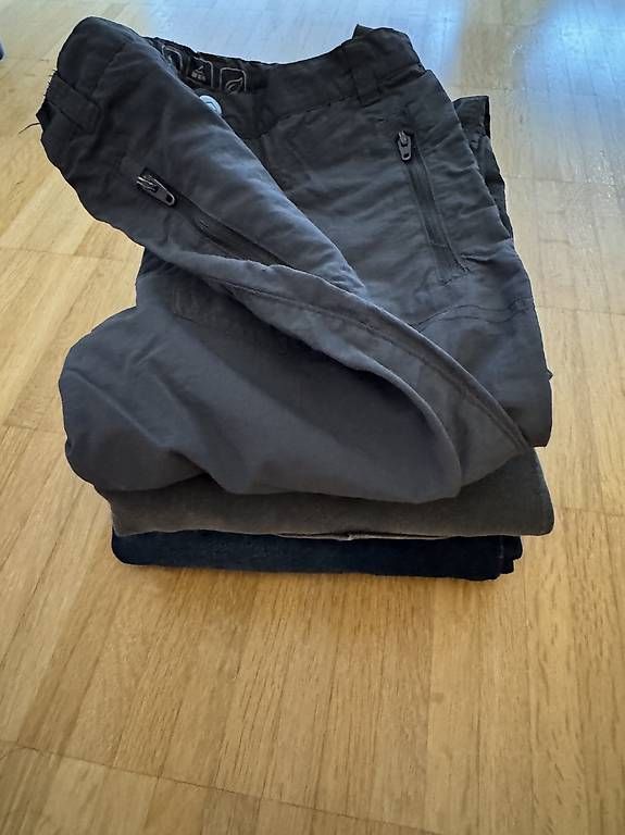 Pantaloni: Hosen Set Gr. 122 – Usato da Zuerich venduto da misele 2