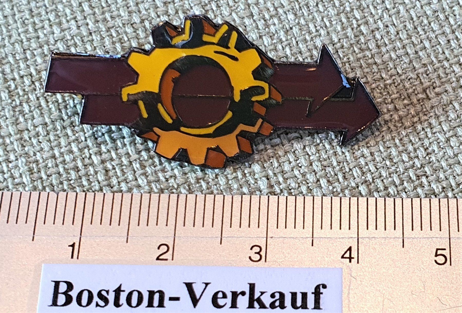 Altro per Esercito: A735 - Pin Militär Abzeichen Mechaniker? – Usato da Reinach BL venduto da Boston-Verkauf 1