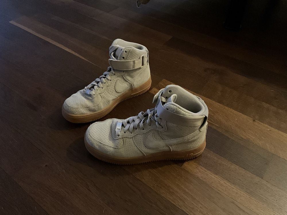 Nike Scarpe da donna: Nike Schuhe – Usato da Nänikon venduto da Pflip