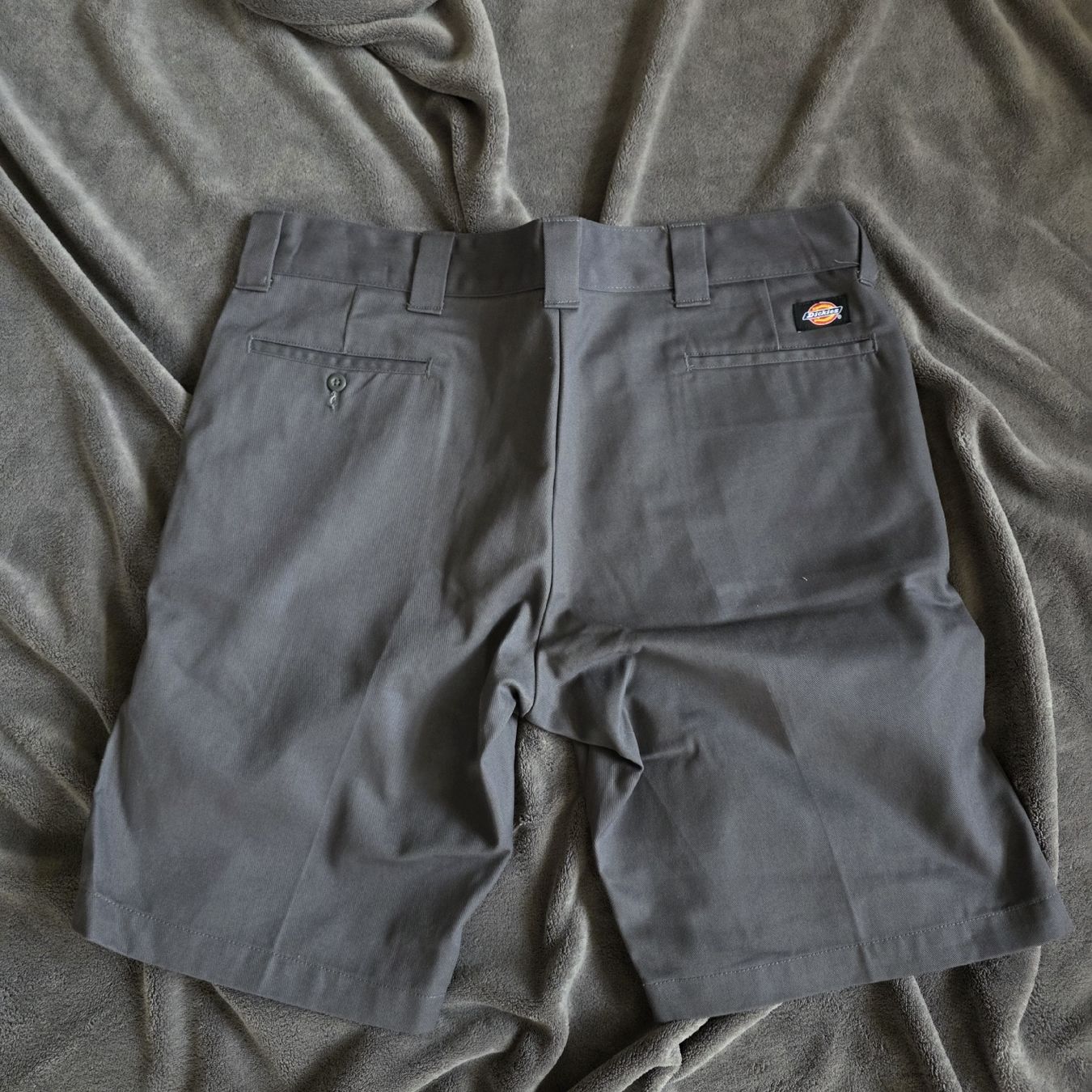 Hosen: Dickies Hose Grau Kurz grösse bundweite ca 50cm – Gebraucht aus Gerlafingen von PaCo_88 1