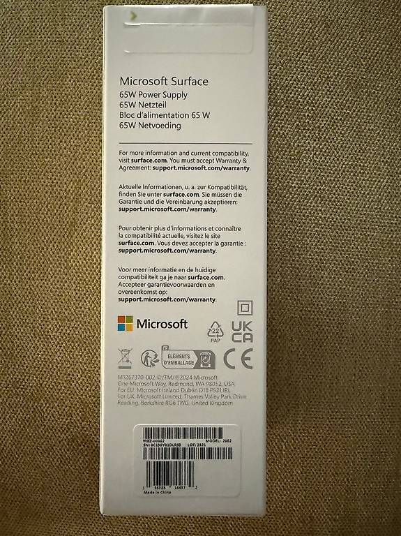Chargeur: Original Microsoft Surface 65W Netzteil  NEU & ungeöffnet – D'occasion à Magden par Danielg1 1