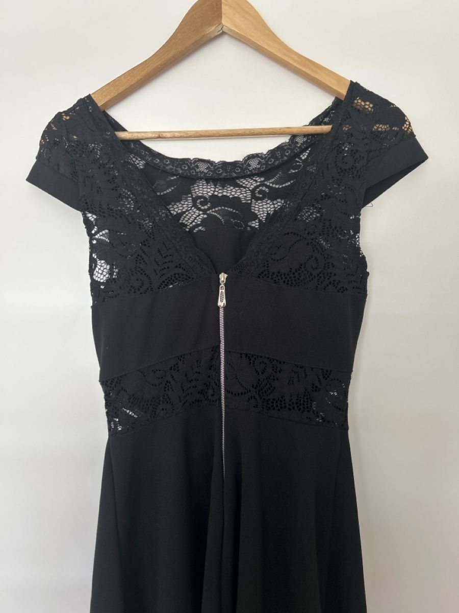 Kleider: Schickes schwarzes Spitzenkleid – Neu (gemäss Beschreibung) aus Schwarzenbach SG von spa_28pd 1