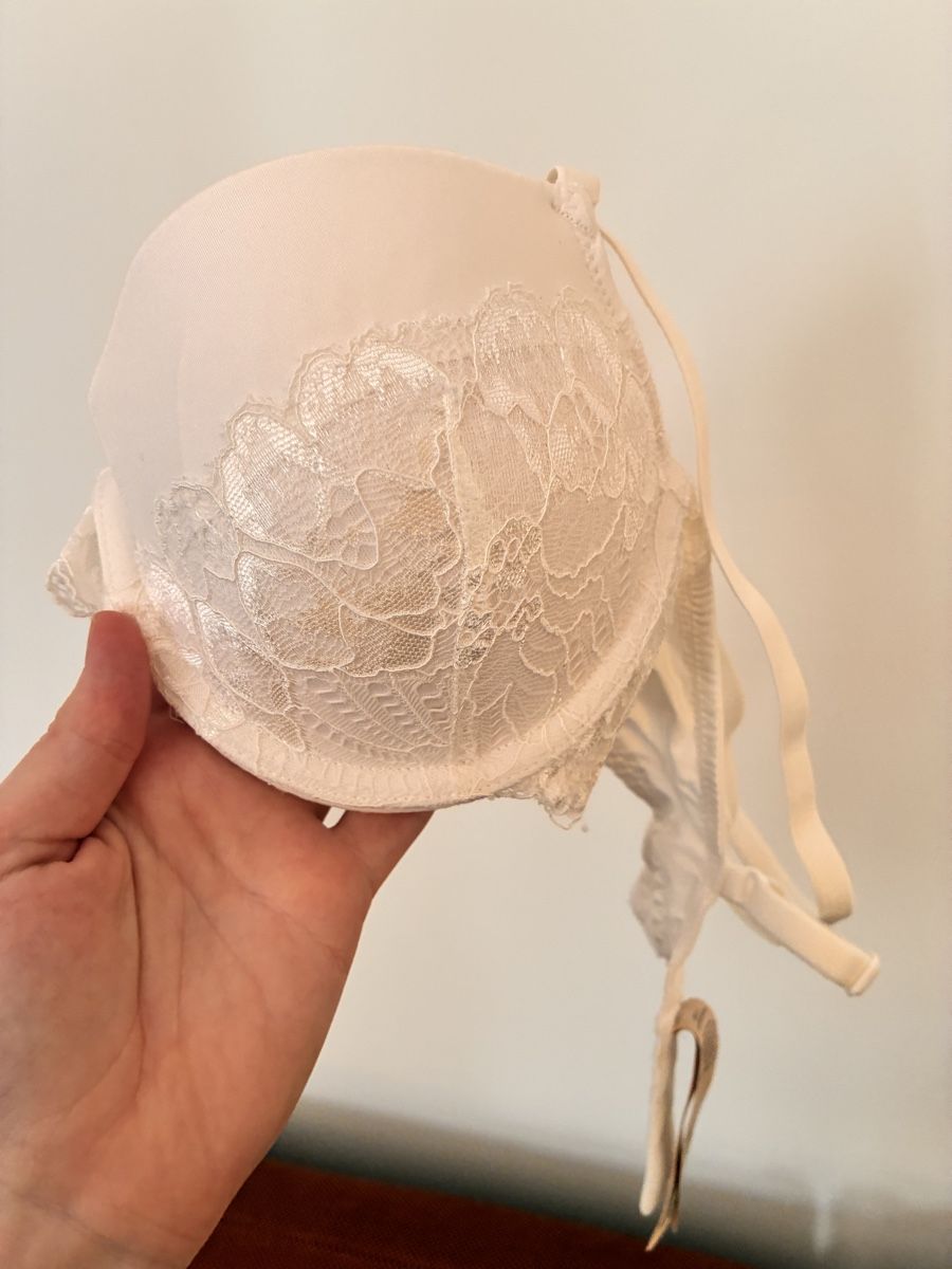 Sonstige Unterwäsche: White Lace Bra - Size 75B - like new – Gebraucht aus Untersiggenthal von mic_ksv9 1