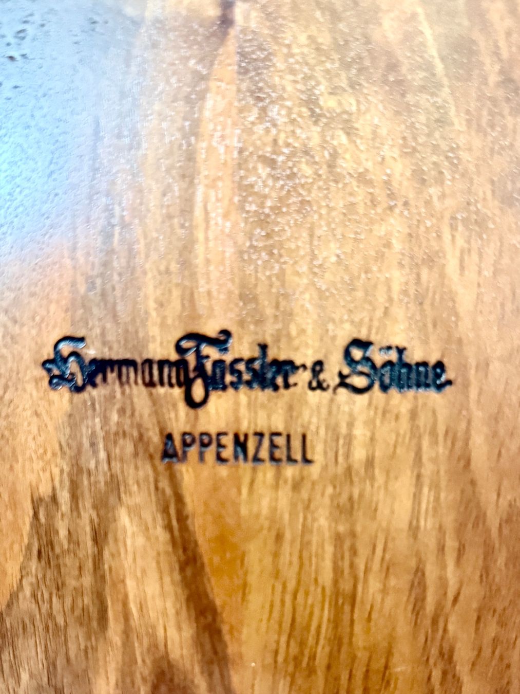 Credenze: Designer Sideboards aus Holz / "Appenzeller Möbel" – Usato da Brütten venduto da Brummer 4
