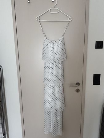 Sommerliches H&M Kleid mit Pünktchen, Grösse 38.