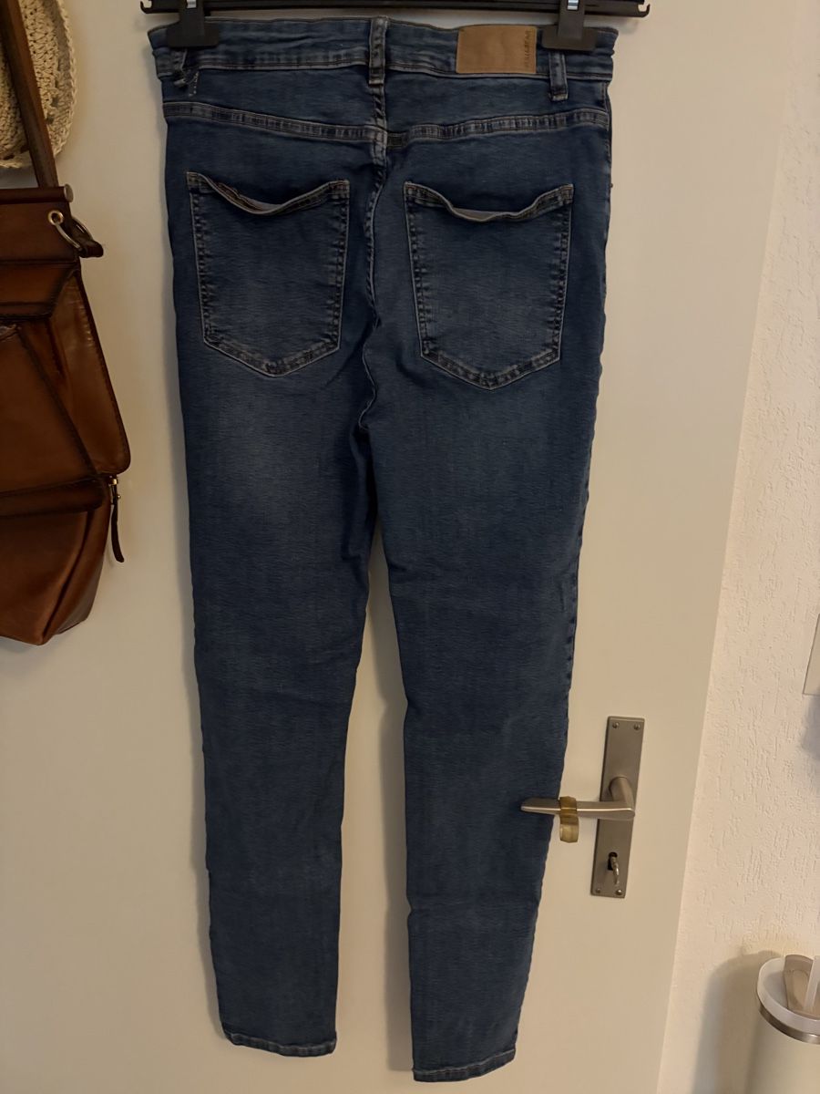 Pull&Bear Jeans: Jeans Hose – Usato da Olten venduto da edona_muslija 3