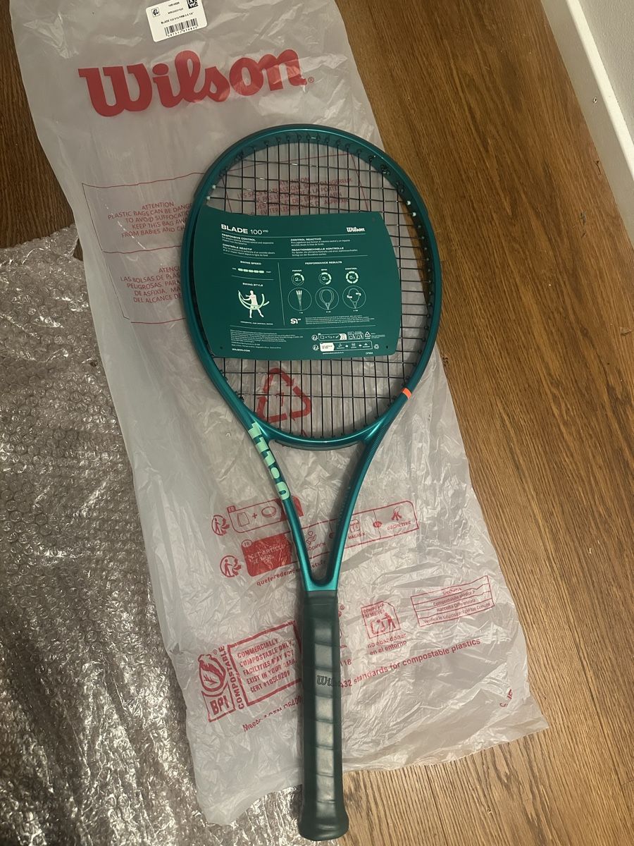 Wilson Racchette: Wilson Blade V10 neu – Nuovo e nell'imballaggio originale da Aarau venduto da Merchant_Center