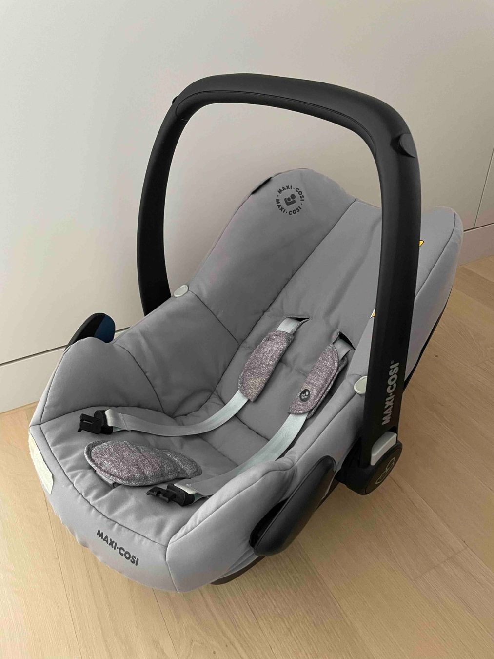 Maxi-Cosi Seggiolini per auto: Maxi Cosi Rock i-Size Autositz mit Isofixbasis – Usato da Zürich venduto da joa_xg9v 2