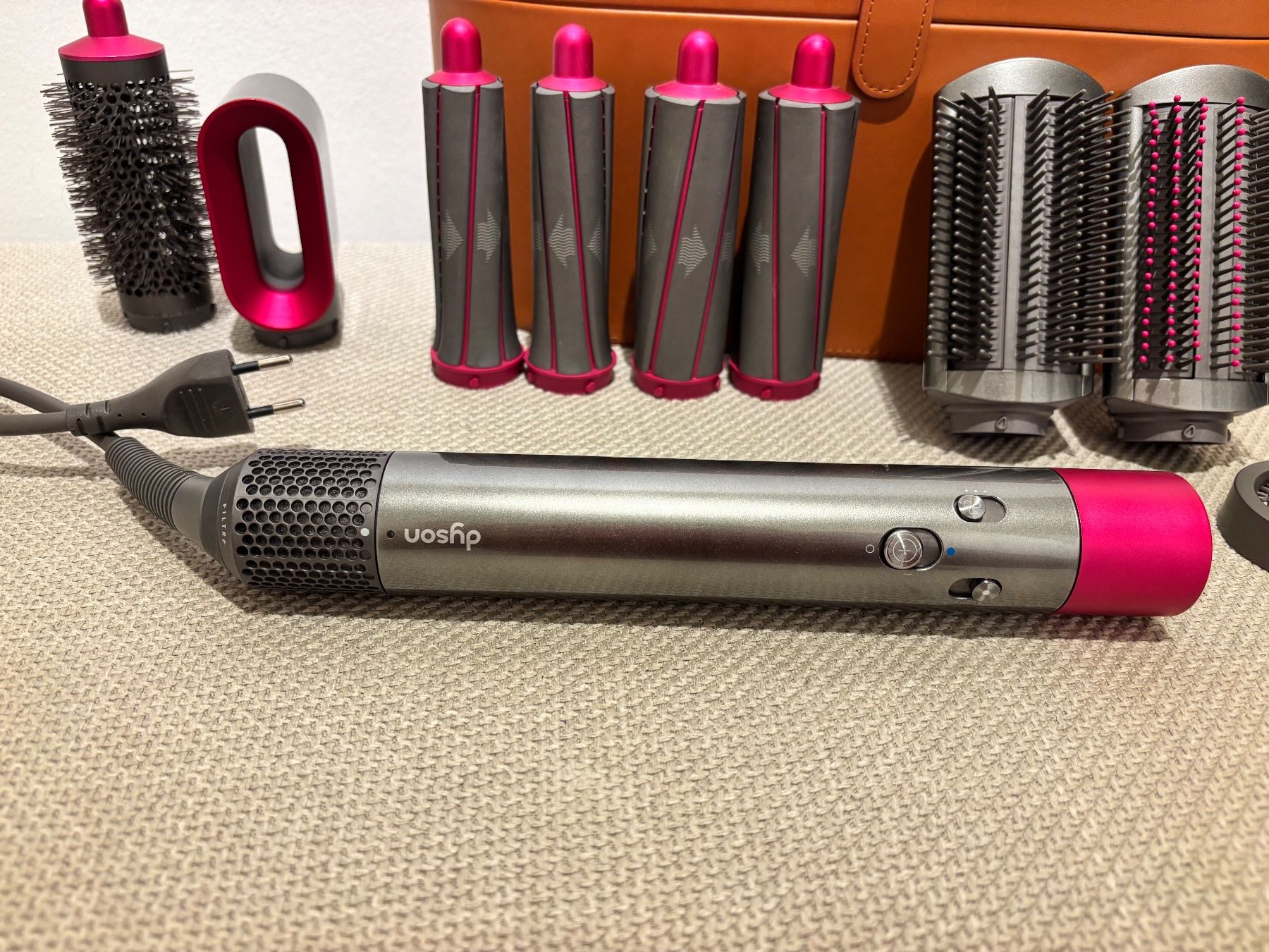 Dyson Asciugacapelli: Dyson Airwrap Complete – Usato da Bottmingen venduto da ana_5hrv 1