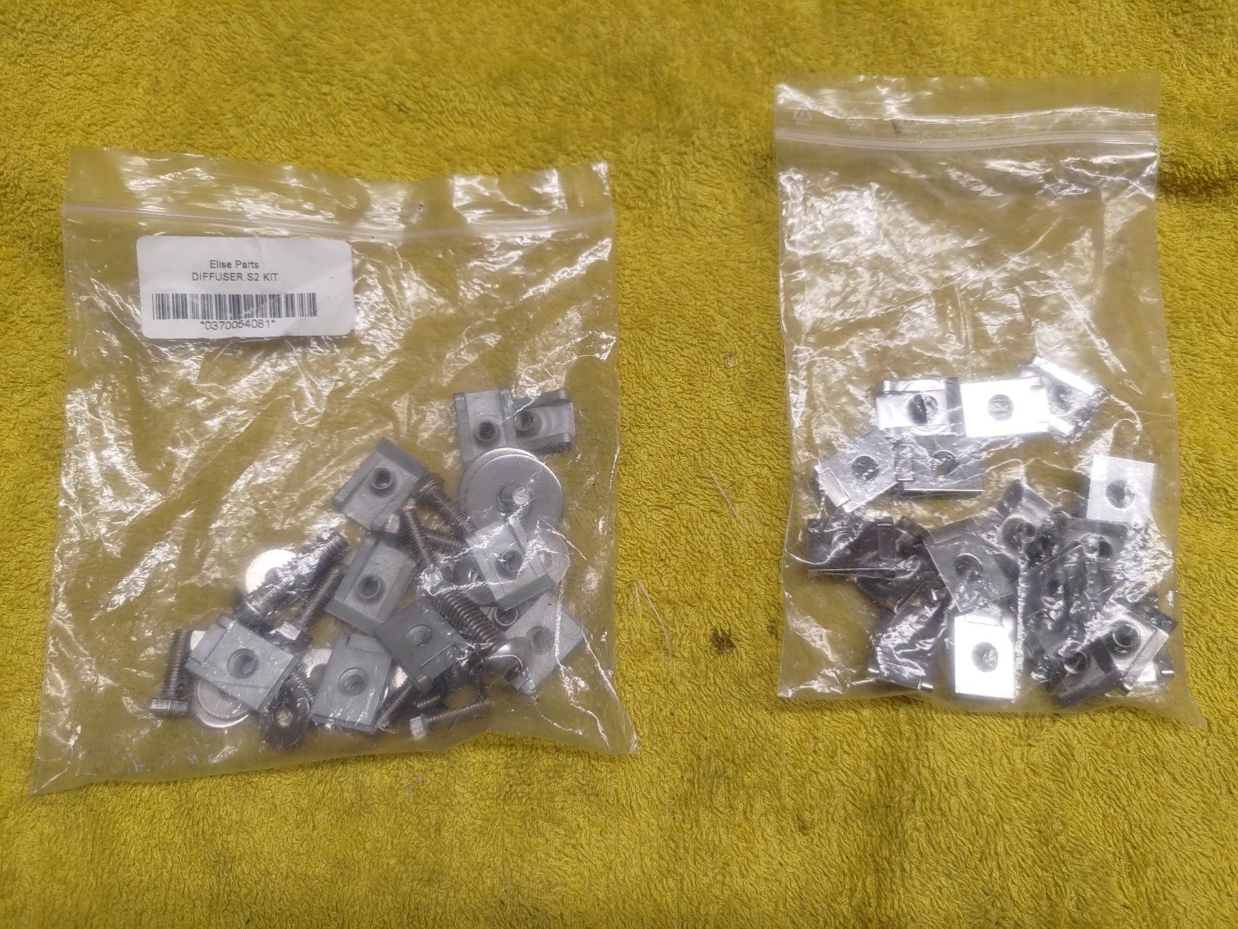 Tutti pezzi di ricambio auto: Kit Diffuseur  Lotus Elise S2 – Nuovo e nell'imballaggio originale da Grimisuat venduto da Drizzt75
