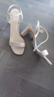 Sandalen UNISA in Gr. 39 - nude - Lackleder - elegant