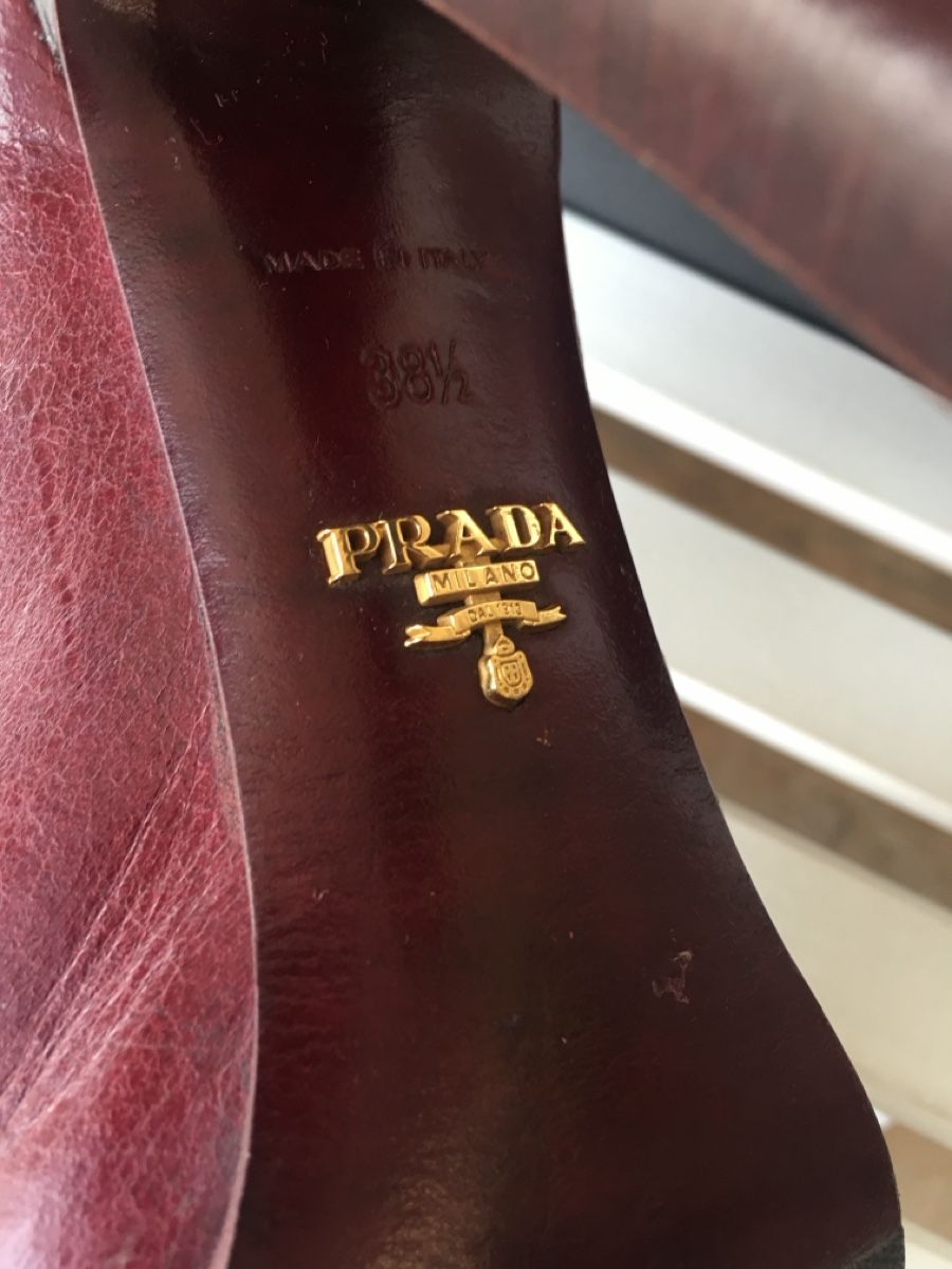 Prada Scarpe da donna: Prada Pumps Burgundy Grösse 38.5 – Usato da Oberwil b. Zug venduto da fis_2wtq 2