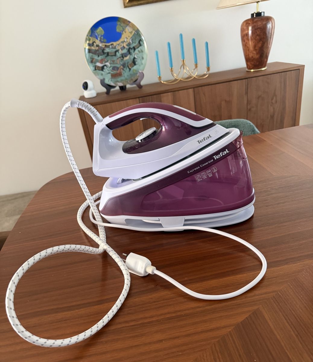 Alle Maschinen: Tefal Express Essential Steam Generator Iron excellent condi – Gebraucht aus Wetzikon ZH von Vatani 3