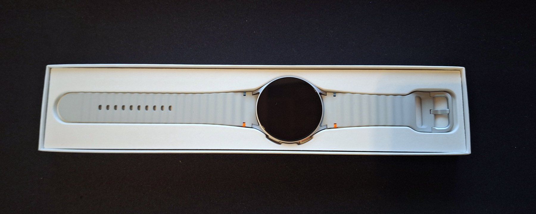Samsung Smartwatch: Samsung Galaxy Watch 7 4G Silber – Nuovo e nell'imballaggio originale da Malters venduto da Meniel