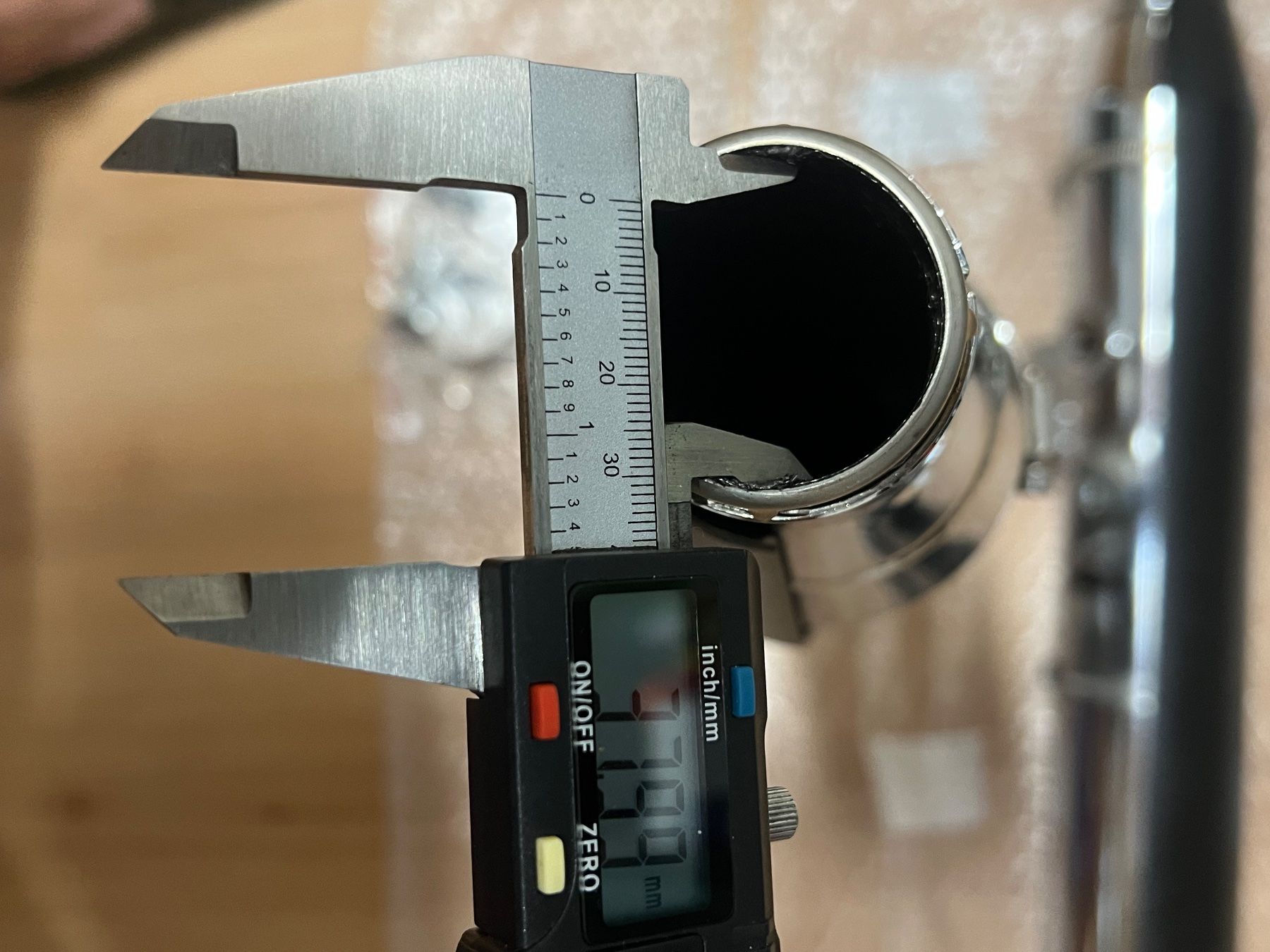 Harley-Davidson Sistemi di scarico: Harley Endschalldämpfer, Auspuff, original – Usato da Bubendorf venduto da Wildenstein02 7