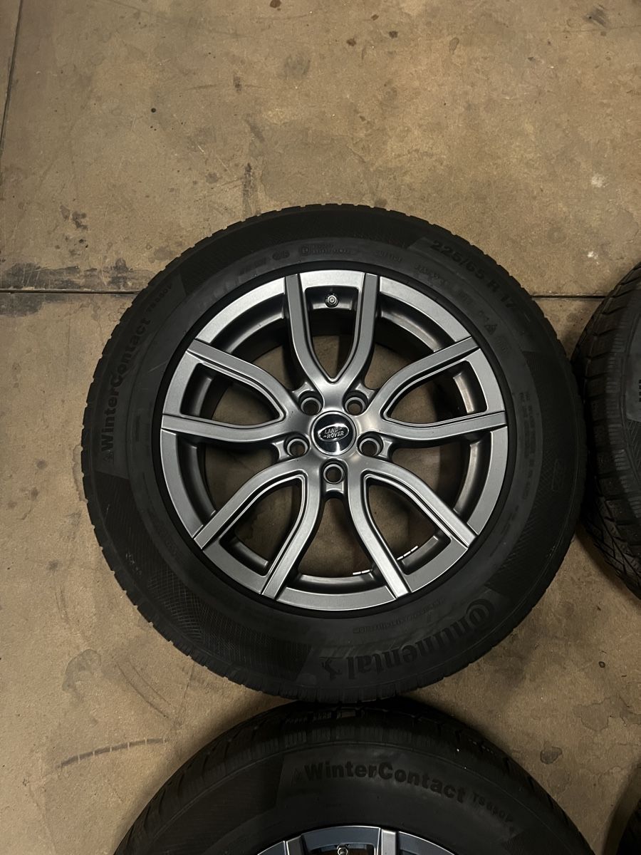 Pneumatici & Ruote complete: Range Rover Evoque Discovery Original Winterräder 7x17 ET45 – Usato da Full-Reuenthal venduto da MB.52 3