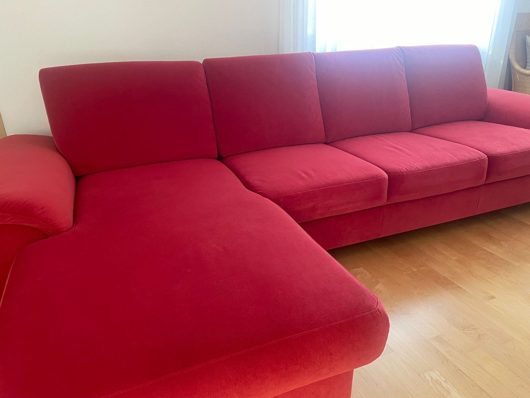 Divani: Rotes Ecksofa mit Schlaffunktion - Top Zustand! – Usato da St. Gallen venduto da and_8c5r