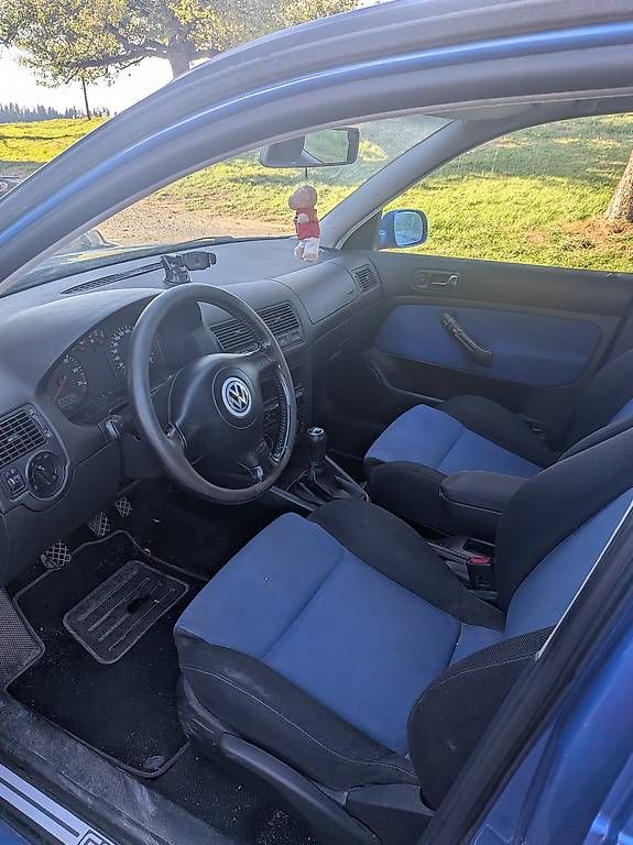 VW Automobili: VW Golf 4 – Usato da Niederhünigen venduto da pas_r9rd 4