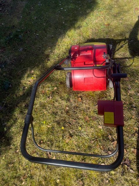 Wolf Garten Attrezzi per la lavorazione del suolo: Vertikutierer Wolf, Elektro – Usato da Horgen venduto da Zsgg 1