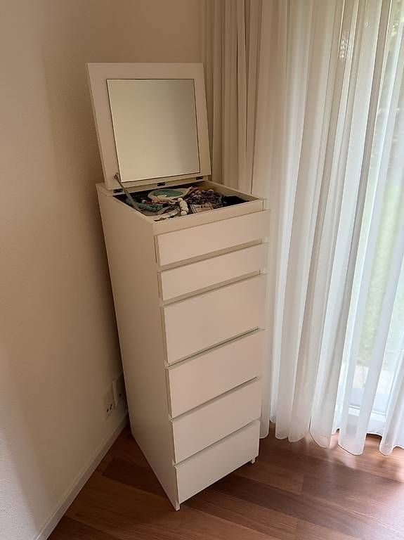 IKEA Malm Kommode mit 6 Schubladen und Spiegel (Gebraucht) in Oberengstringen für CHF 45 – nur Abholung auf Ricardo kaufen